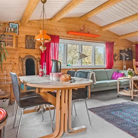 3 Bedroom Stunning In *