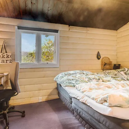 3 Bedroom Stunning In *