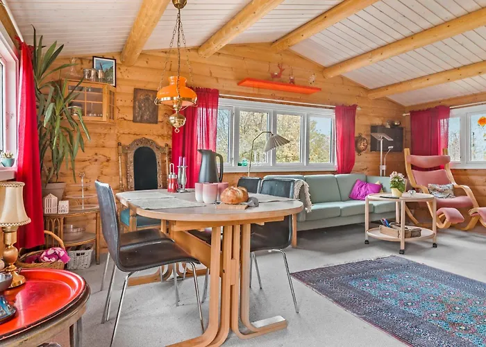 3 Bedroom Stunning In *